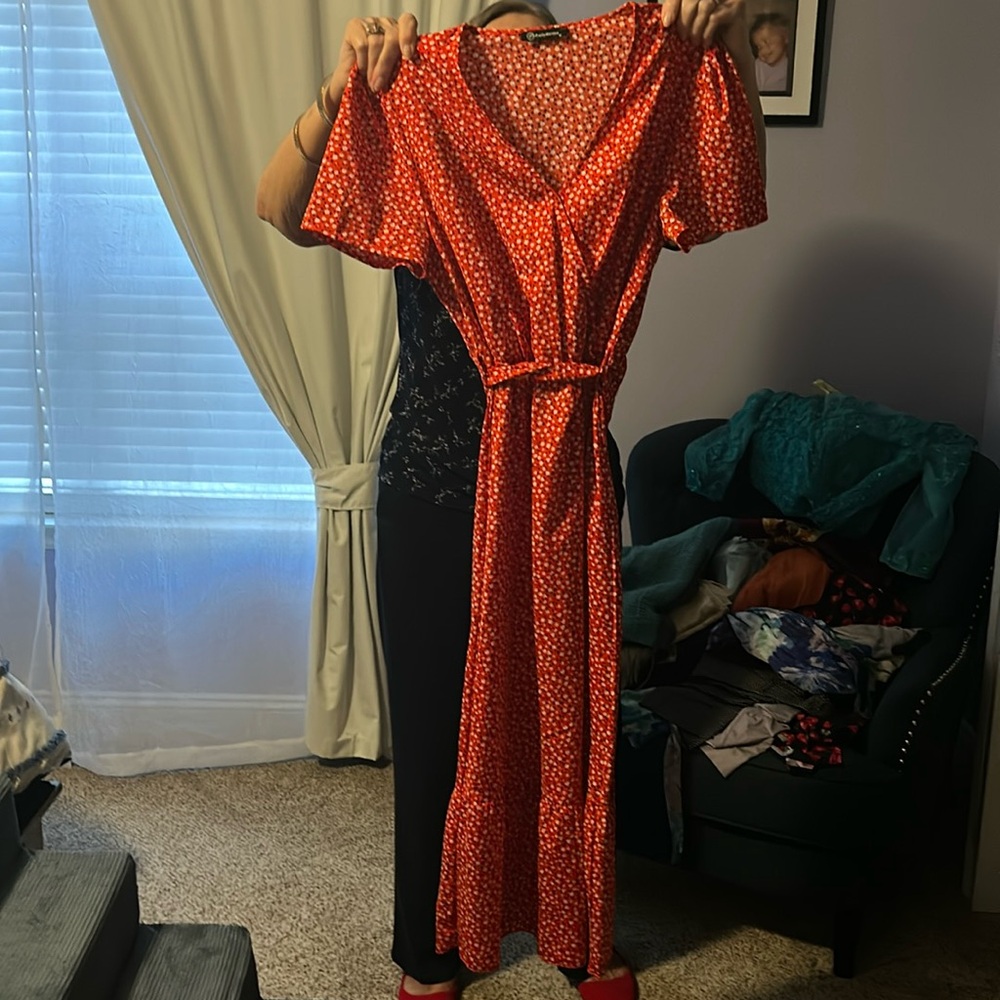 Pretty summer garden party dress. Worn only once